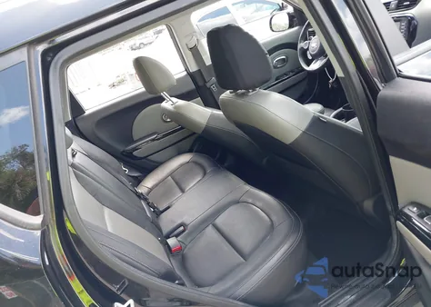 2017 Kia Soul + z USA, uszkodzony, nr VIN KNDJP3A52H7500238